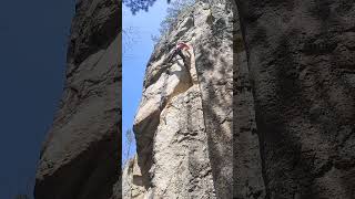 おじゃま虫　5.12b　小川山　兄岩