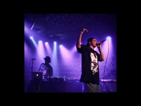 SENTE O HIT - CACIFE CLANDESTINO PT. FLORA MATOS E CHAYCO