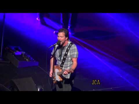PEARL JAM - Swallowed Whole - Brooklyn NY - Barclays - Oct 18 2013