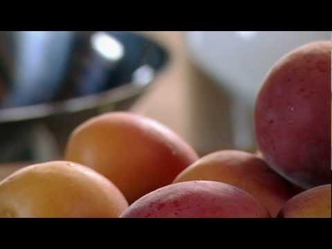 Apricot upside down tart - What To Eat Now: Summer