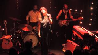 Lou Doillon - Jealousy à Arles