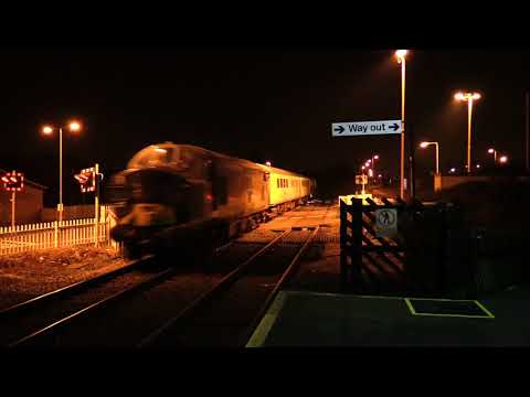 37116+37057 passing Streethouse with 1Q16 11/01/18