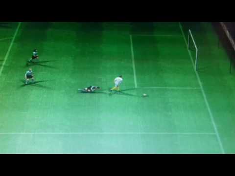 Golazo de Acosta (tercero) vs sporting liga 2010