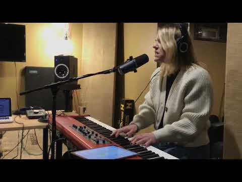 Kylee Phillips - Somedays Live on Acoustic Alternatives 01-27-23