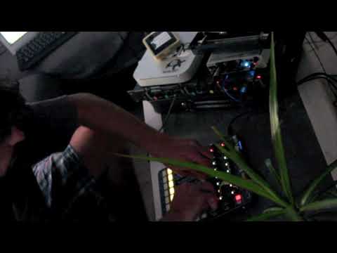 PhOniAndFlOrE - Back to Dubstep /// Live Mix