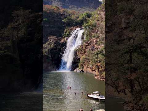 Cachoeira Castelhanos em Desemboque, Sacramento MG