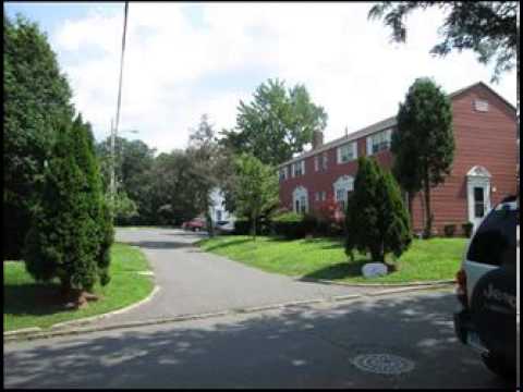 Newly Renovated Apt in Gated Community close to CC... - New Britain, CT - For Rent