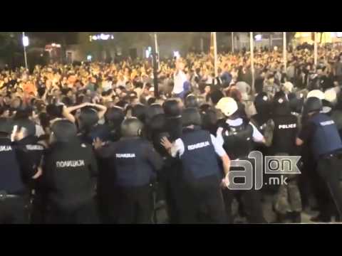 Protesta në Shkup. Kërkohet dorëheqja e kryeministrit Gruevskit