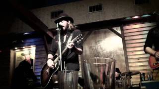 Micky and the Motorcars - Love is Where I Left it @ Dosey Doe - November 2011