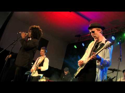 The Voodoolectric - Love Electricity (live)