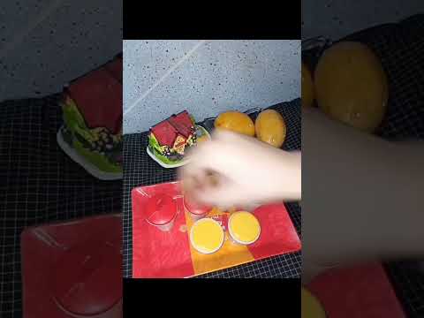 Mango Kulfi 🥭| Sweet & Yummy | #umaima #creation #mango #kulfi #shorts