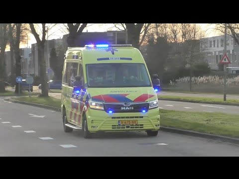 Ambulance 15143 + Ambulance 15148 Post Zoetermeer met spoed onderweg in Zoetermeer en Benthuizen