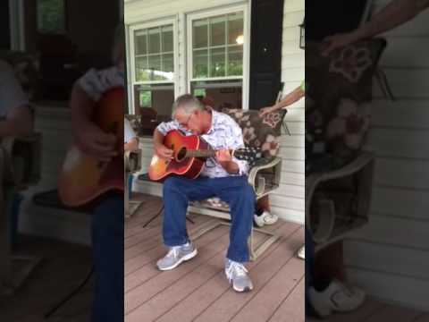 Front porch pickin' with Bill Dieter