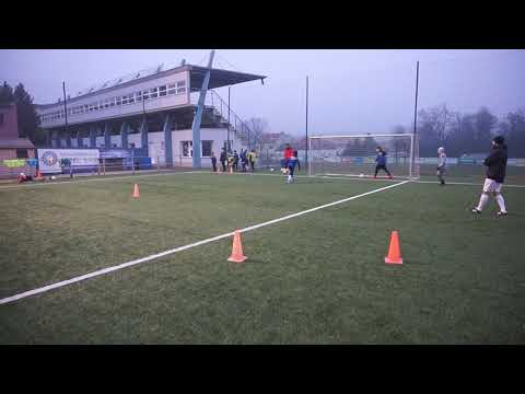 Souboj, první dotek + střelba