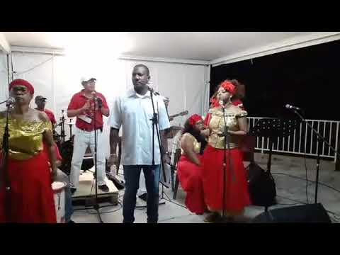 super  #chantenoel a vieux fort swing fort en live place de la mairie 2019