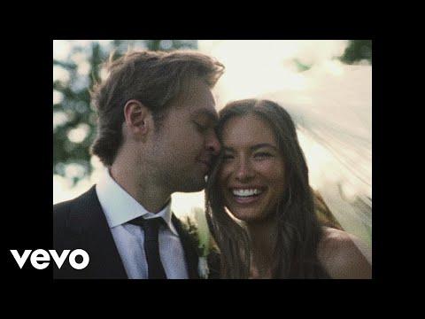 Conner Smith - Meanwhile In Carolina (Official Music Video)