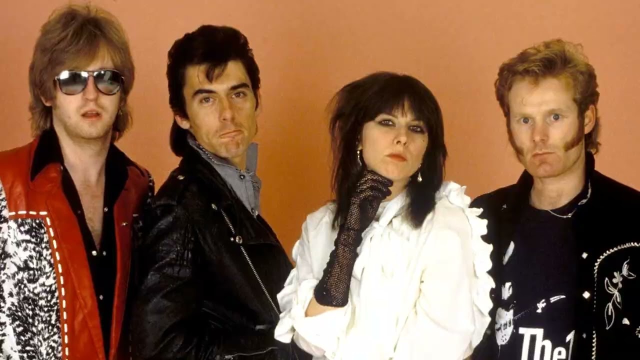 Pretenders - Talk of the Town - Lyrics