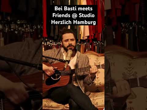 Dennis Emmel Live in Hamburg #singersongwriter #dennisemmel #bastimeetsfriends #musikmitherz