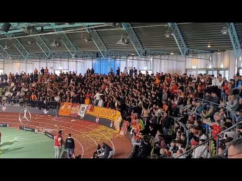 En iyi deplasman tribün ultrAslan-Avrupa Galatasaray fans Stürmen Turnier Galatasaray fans take over