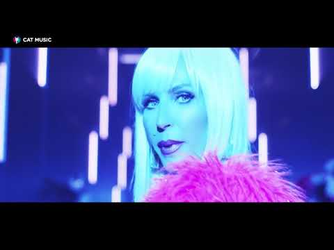 Andreea Banica feat  Balkan   Ce vrei de la mine Official Video