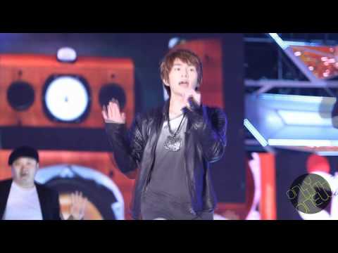 [FANCAM] 111028 SHINee Onew- Ring Ding Dong @ Bu$an F!rew0rks Fe$t!val
