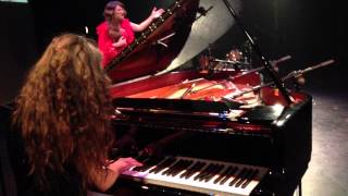 MARIA TOLEDO y LAURA GALLEGO en el teatro Nuevo Apolo de Madrid