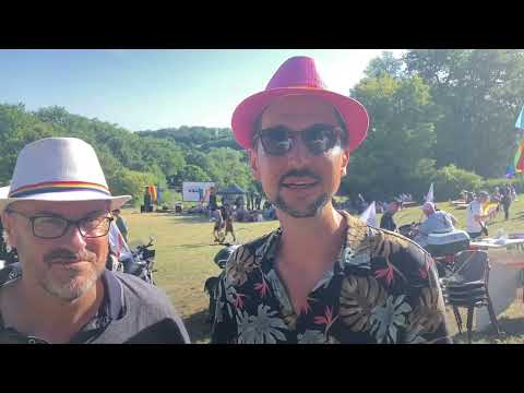 VIDÉO. Vienne : le village de Chenevelles célèbre la première gay pride rurale en France