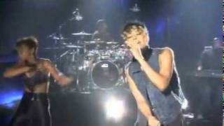 Keri_Hilson_-_Energy_-_Live_Walmart_Soundcheck.avi