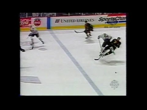 Canucks @ Blackhawks - Game 2 1995 Playoffs