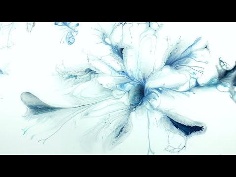 (235) How to paint a snowflakes with a hammer - Acrylic pouring tutorial - Fluid art