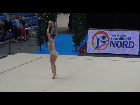 Vanessa Kivirand EST junior 2005A ball Chrismas Cup 2018