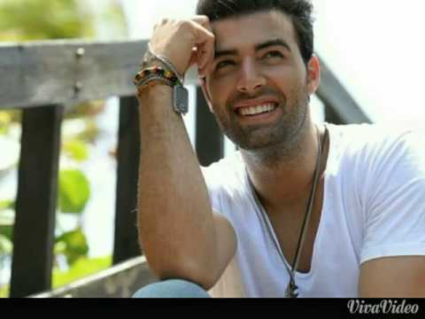 "Bajito"(La Fam Canela Italia)