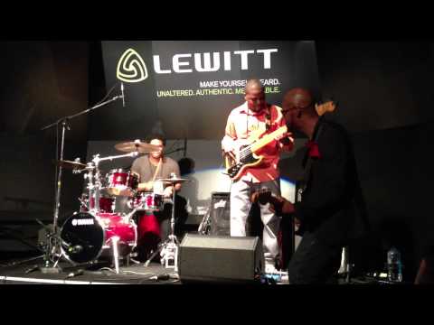 Erick Walls Killin @ Namm 2013