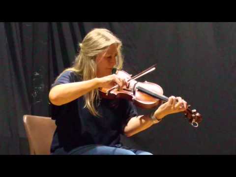 Mairéad Ní Mhaonaigh ~ Slow Aire