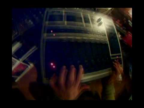 HIP ! HOP ! MOMO !  MAC BEER SP12