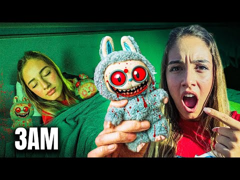 HO DORMITO CON IL MIO LABUBU E SI È MOSSO DI NOTTE! *PAUROSO* w/Breakfast Club