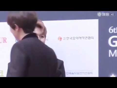 EXO chanbaek/baekyeol moment