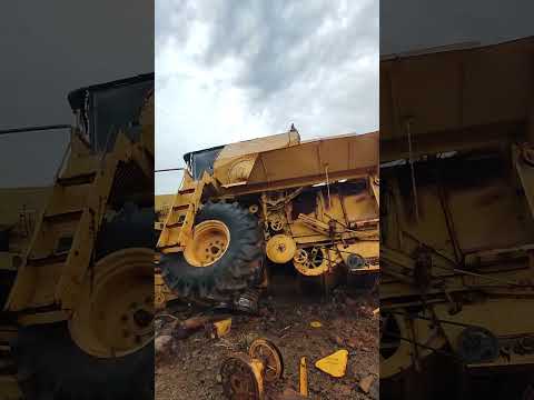 O MAIOR COLECIONADOR DE COLHEITADEIRAS ANTIGAS DO PARANÁ