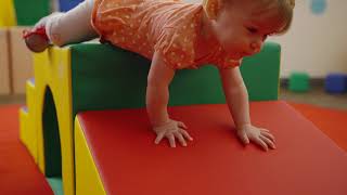 Over and Under Tunnel Climber video thumbnail 1