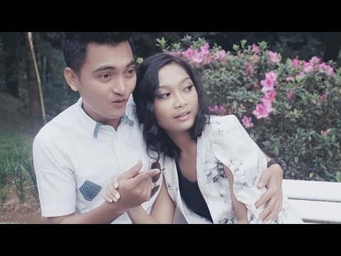 Andien Tyas - Cinta Pertama (Official Music Video)