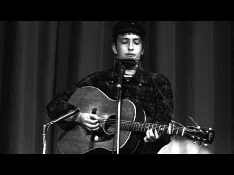 Bob Dylan - A Hard Rain's A-Gonna Fall [DEBUT PERFORMANCE 1962]