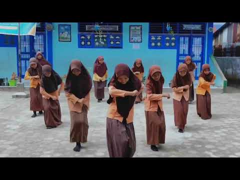 Tari Sigulempong X Tari Tak Tong Tong Tong oleh Siswi Kelas 6 MIS AL-FALAH TARUTUNG (Tapanuli Utara)