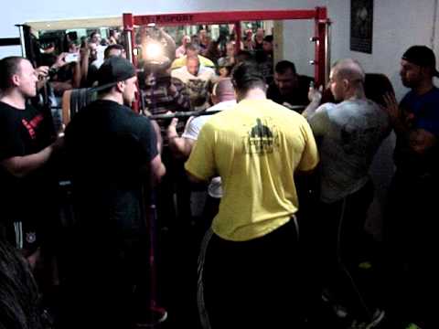 Bohos Kornél guggolás 380kg