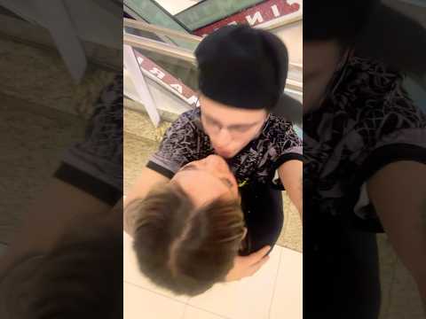 EAI ESSE CASAL É BONITOS DEIXE NÓS COMENTÁRIOS