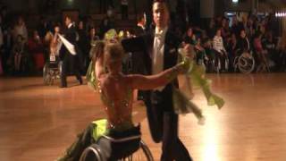 preview picture of video 'World Cup Cuijk 2010 - Wheelchair dance sport'