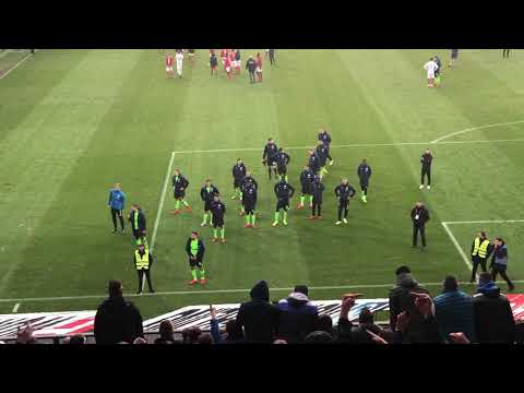 Mainz vs Schalke - Fans zeigen der Mannschaft ihren Unmut