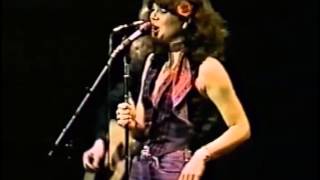 Linda Ronstadt In Atlanta   1977   14   Love is a Rose