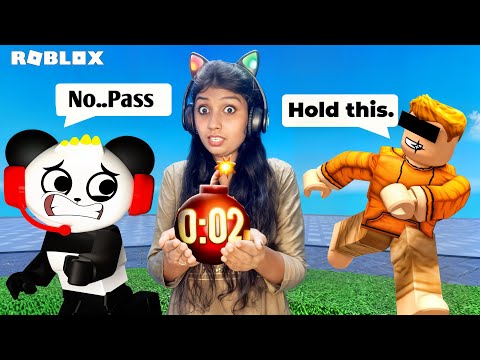 If You Pass The Bomb You Will Die 😂 - Roblox PASS OR DIE Game Is Crazy 🤣!!