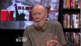 "Don't Give Up": Pete Seeger Recalls Meaning of "We Shall Overcome" As He Sings the Chorus