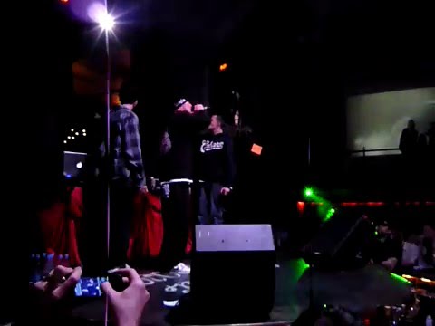 Guf и TANDEM Foundation - Легко ли быть молодым | Ночь | Ice Baby | Live